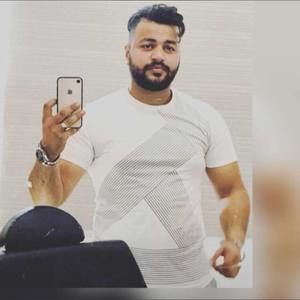 Meet your Posher, Dawinder dosanjh